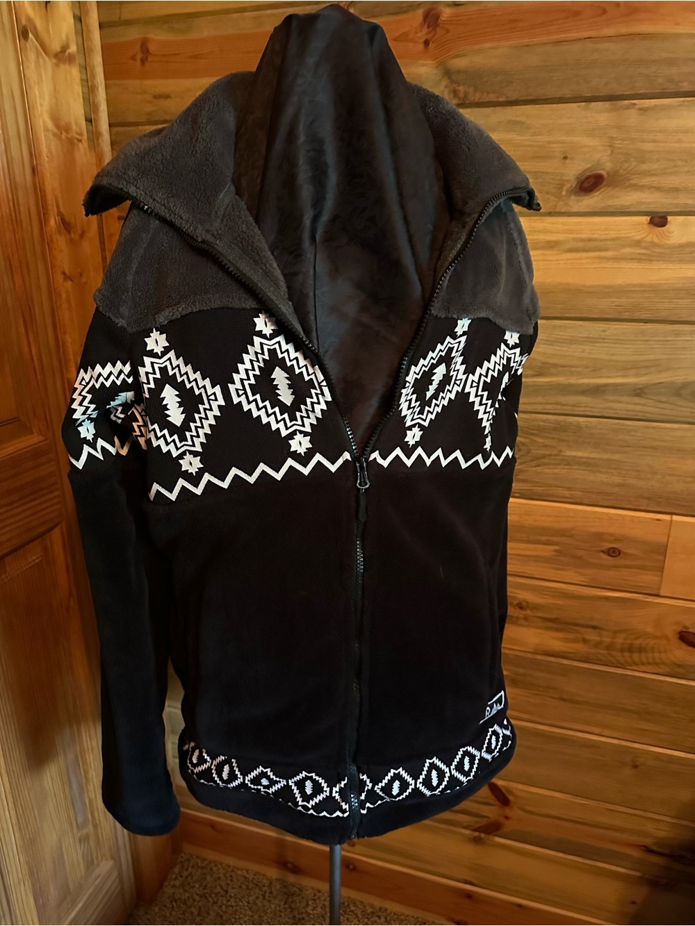 Powder River NWT full zip Aztec sweater.